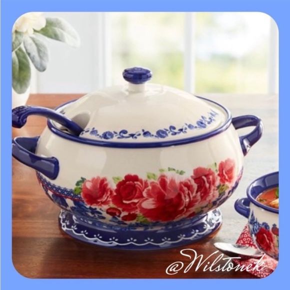 New - The Pioneer Woman Frontier Rose 3.17 Quart Soup Tureen with ladle - Picture 1 of 7